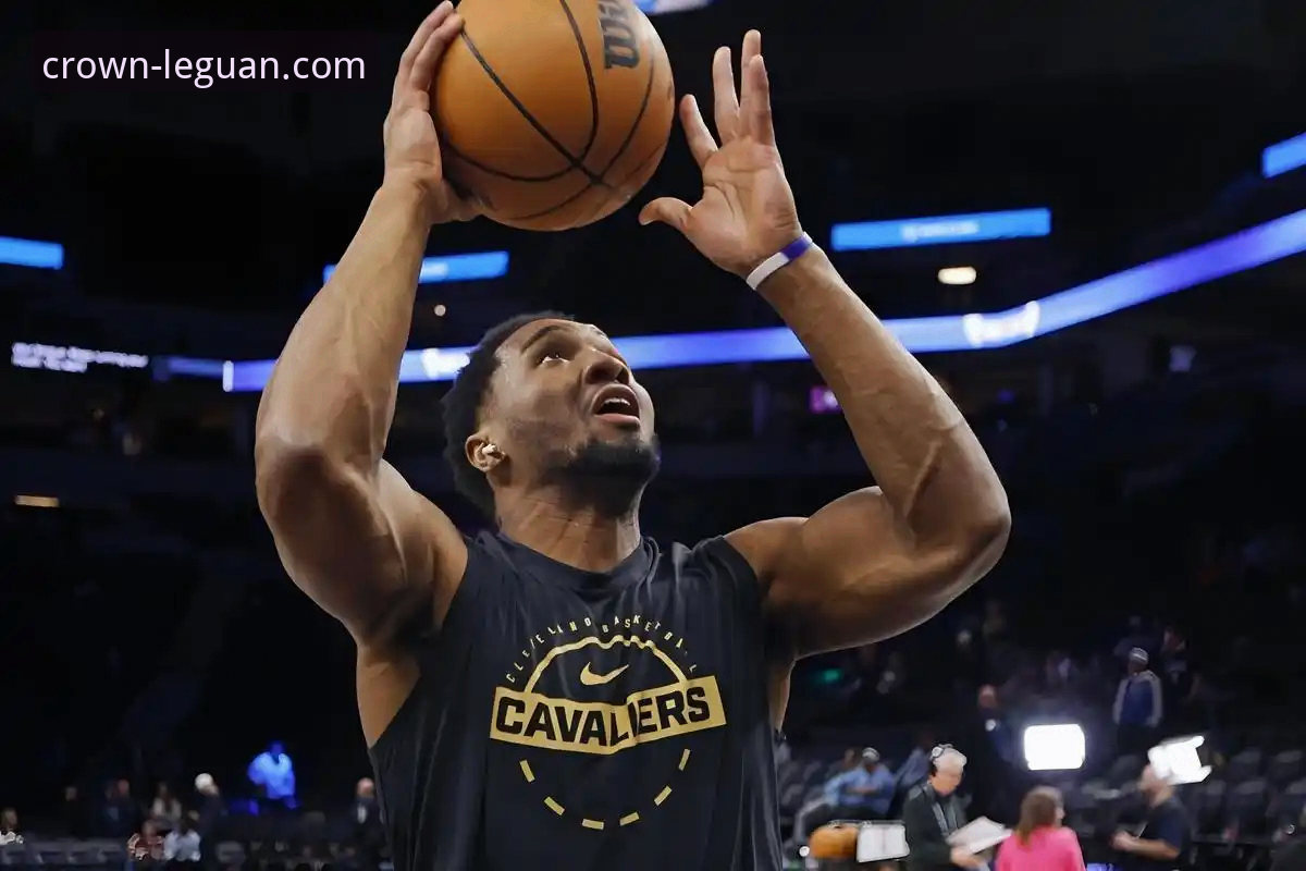 NBA东部焦点战最新动态：米切尔42分力挽狂澜，骑士主场险胜魔术终结其六连败